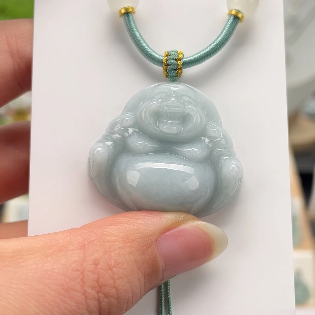 翡翠未镶嵌颈饰佛公