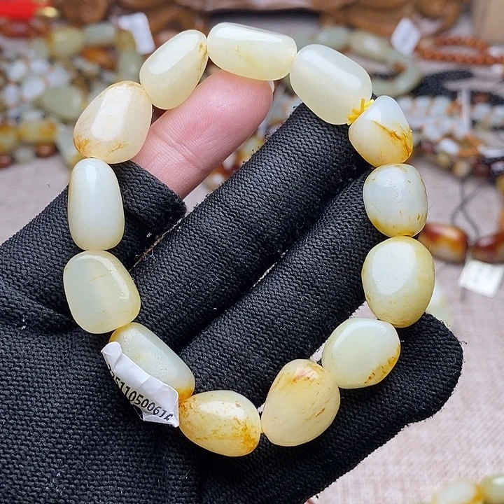 和田玉未镶嵌手链