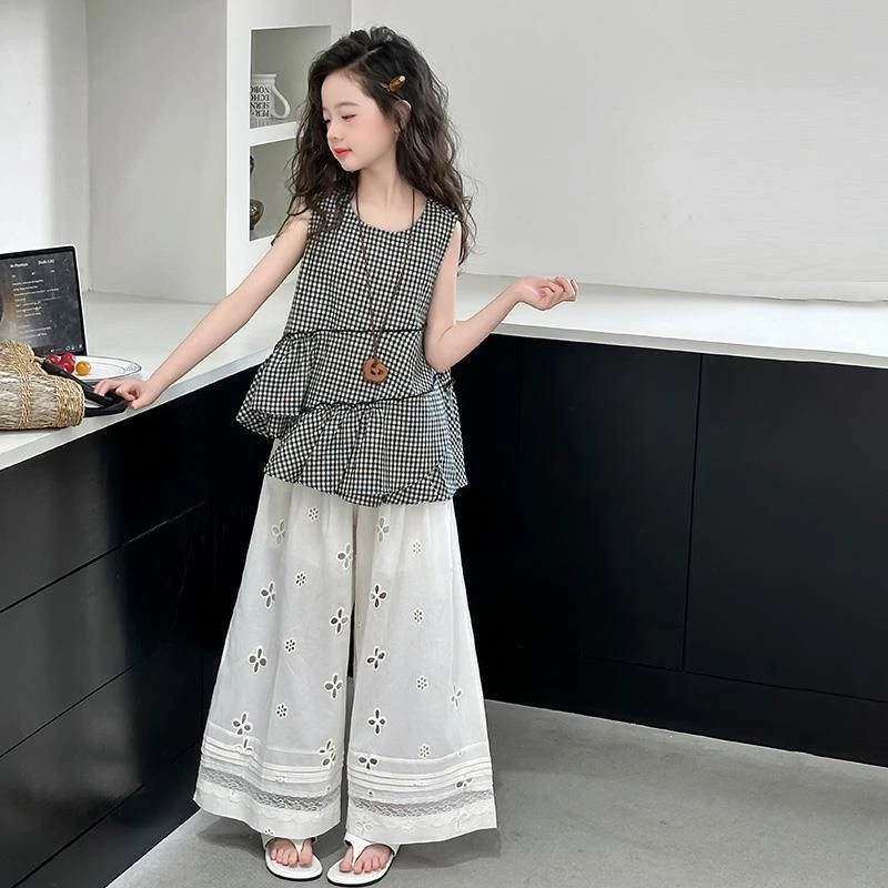 女童夏季无袖套装2025新款中大童女孩韩范时髦格子娃娃衫阔腿裤潮