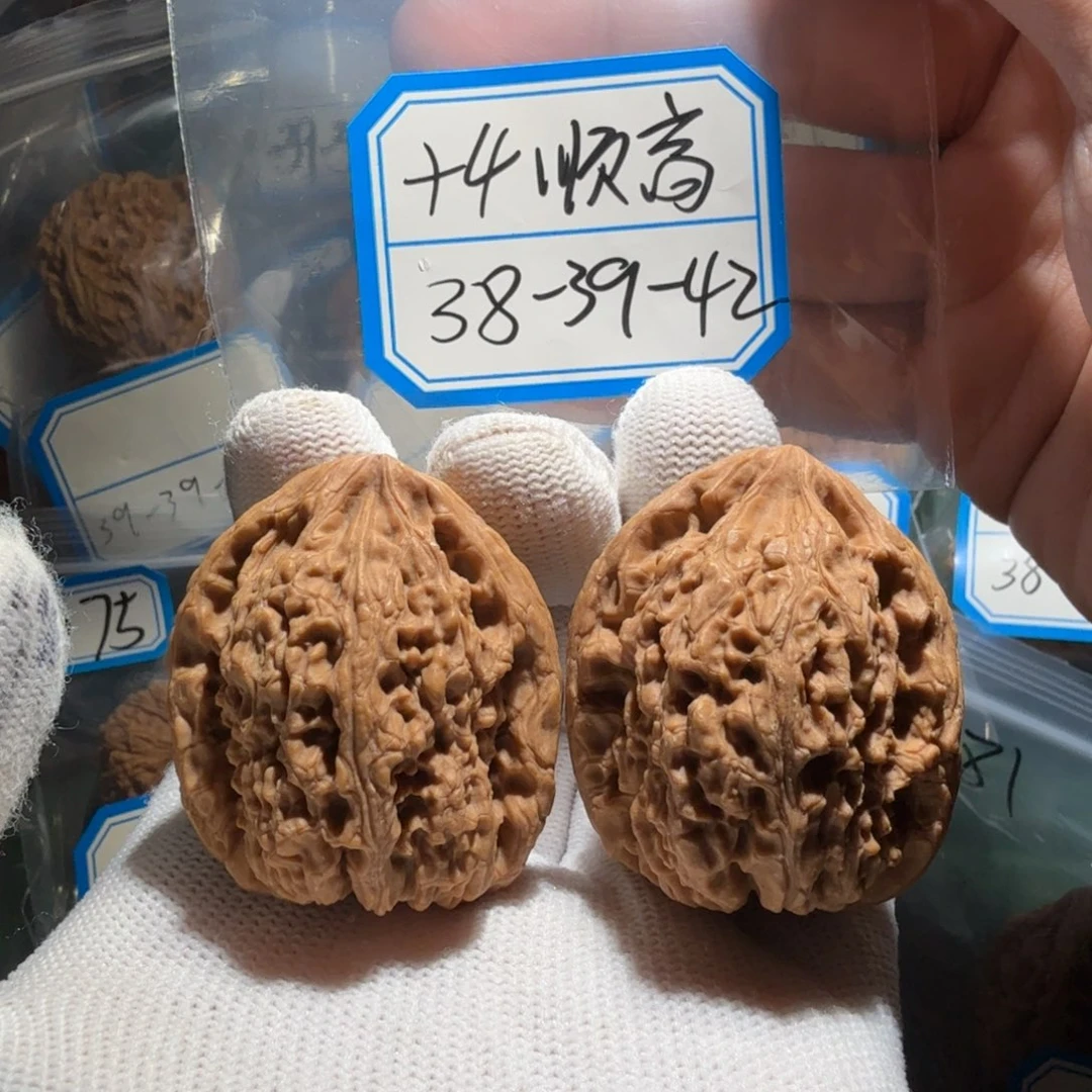 文玩核桃吊坠南疆087