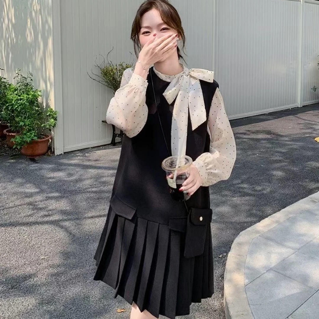 轻熟风小个子穿搭波点打底衫黑色百褶背心裙新款两件套连衣裙女秋