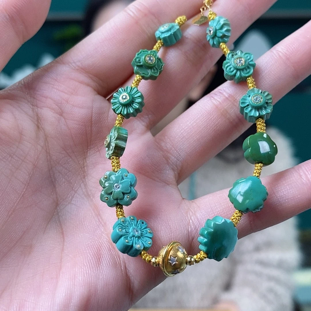 绿松石18K金镶嵌挂件