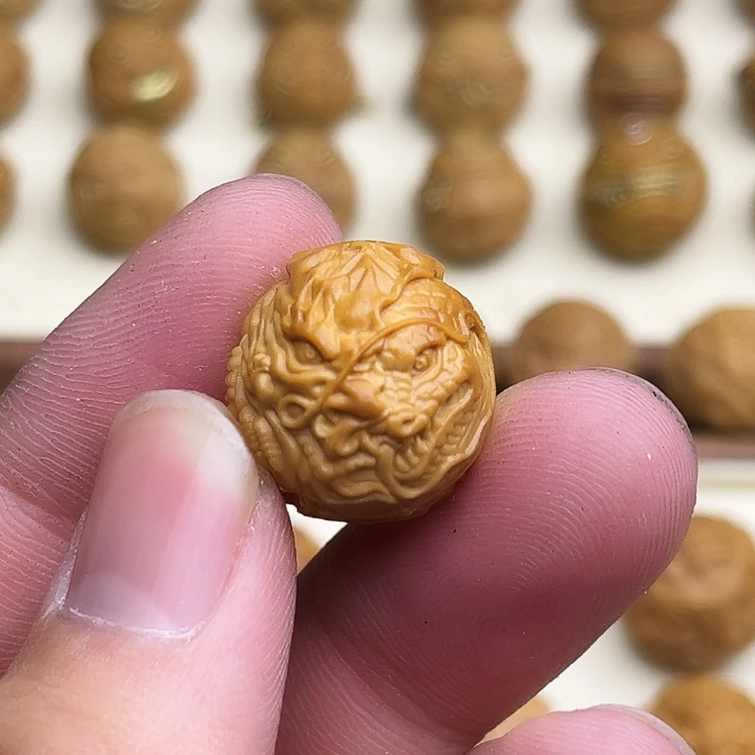 猴头核桃吊坠龙蛇之变17