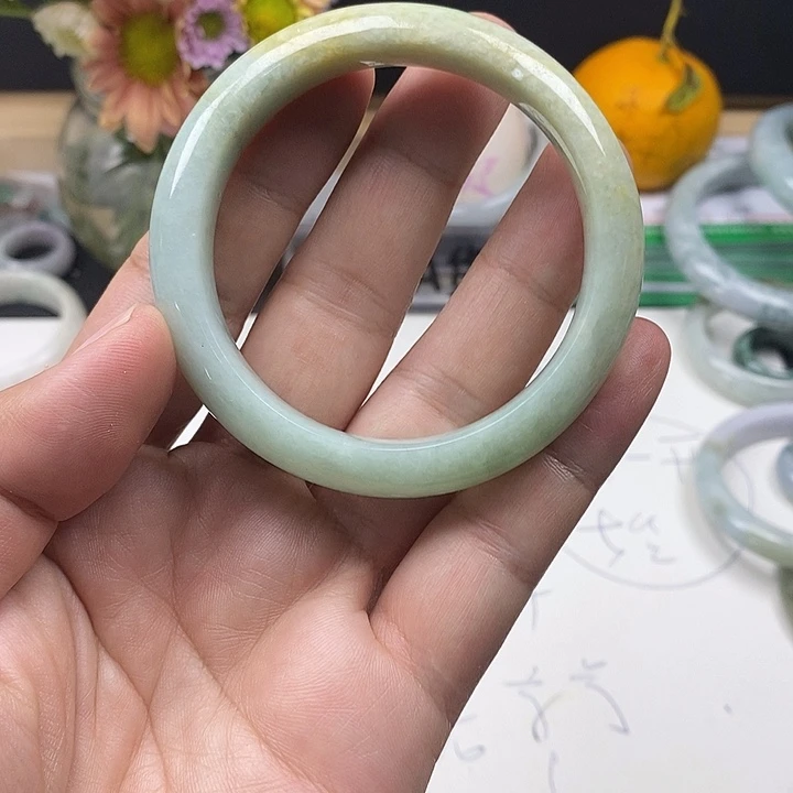 翡翠未镶嵌手镯55