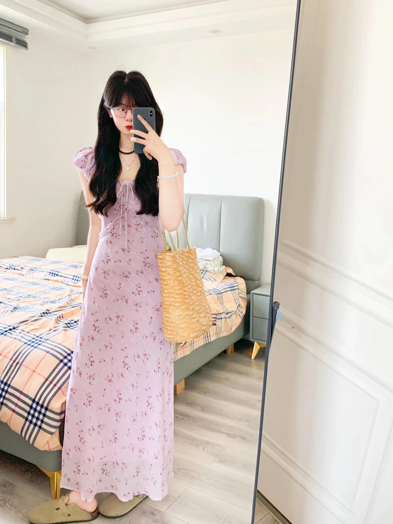 郑在在法式绝美V领碎花连衣裙女2025夏季气质收腰长裙茶歇裙度假