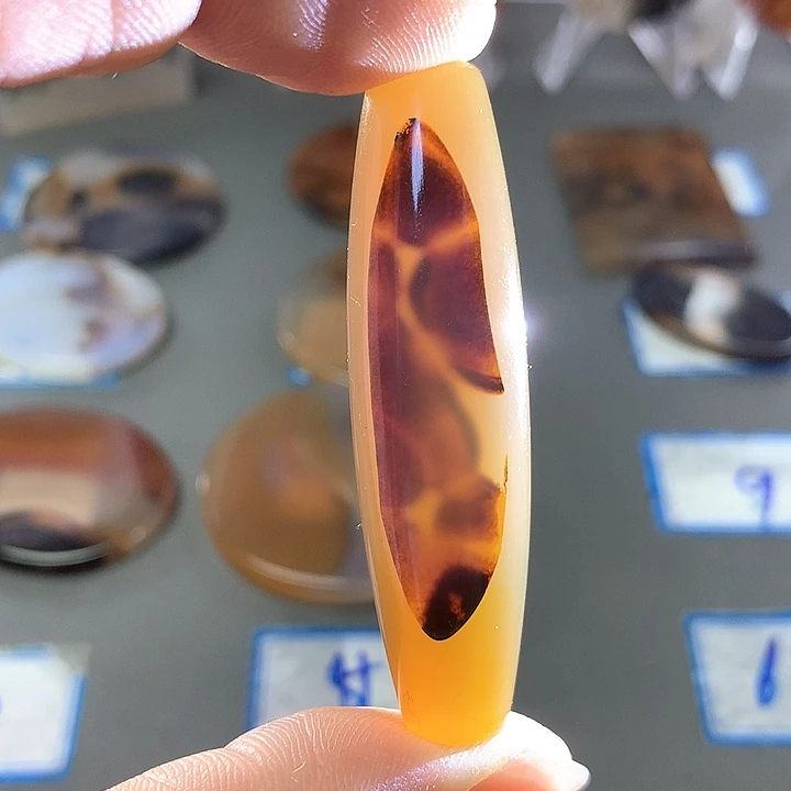 未镶嵌颈饰玛瑙/玉髓