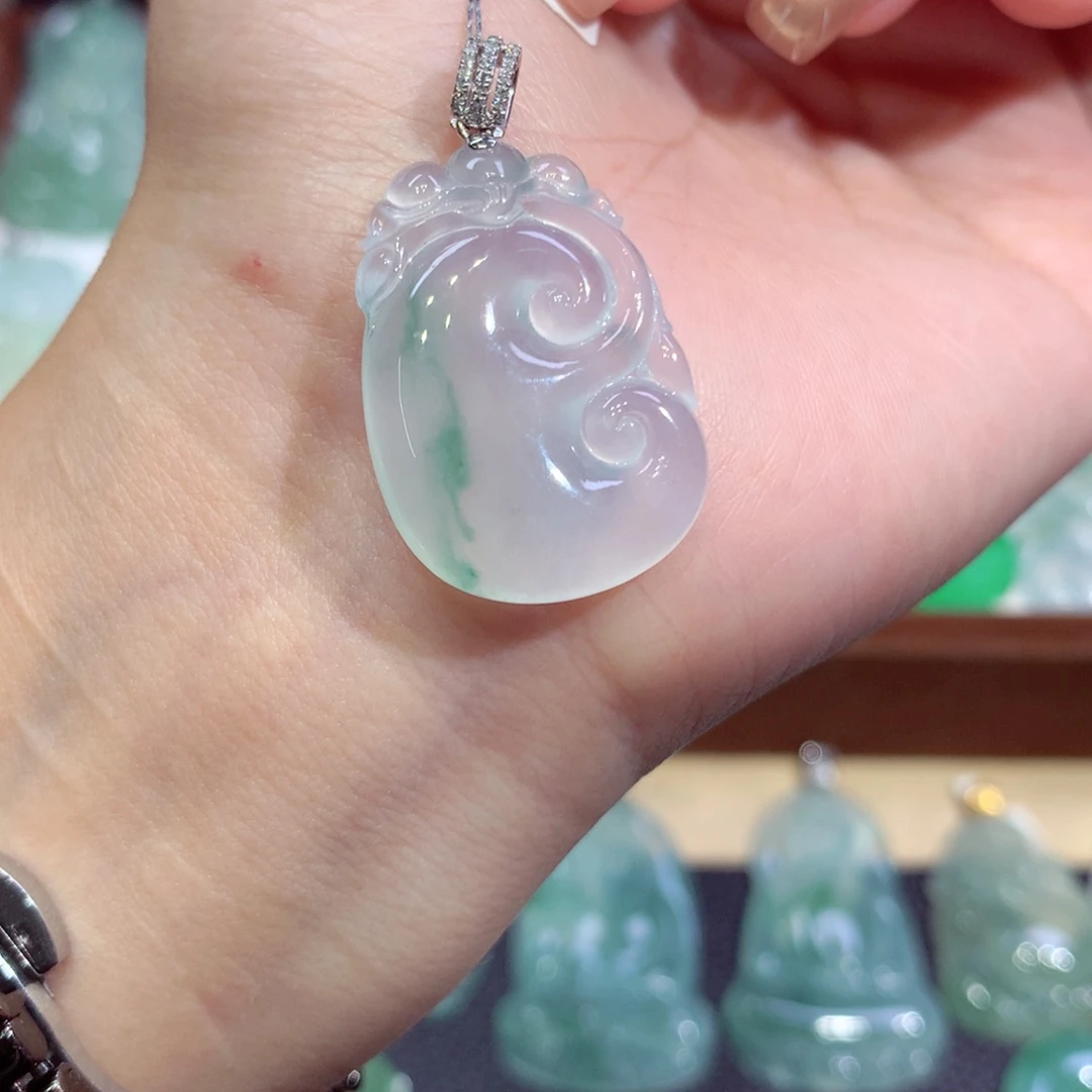 吊坠(不含链)18K金镶嵌翡翠