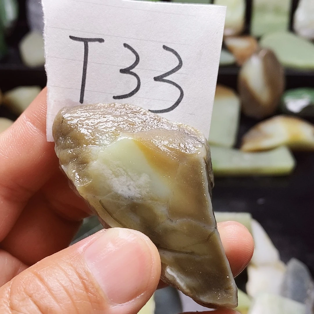 大***瘩和田玉（糖玉）未镶嵌珠宝半成品