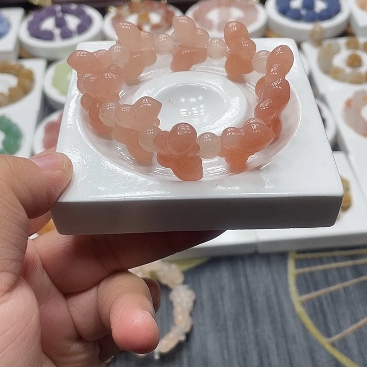 石英质玉（非洲翠）合金手串