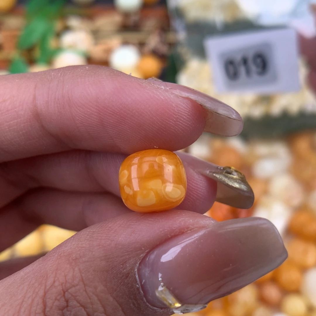 琥珀珠宝奇石未镶嵌10.2