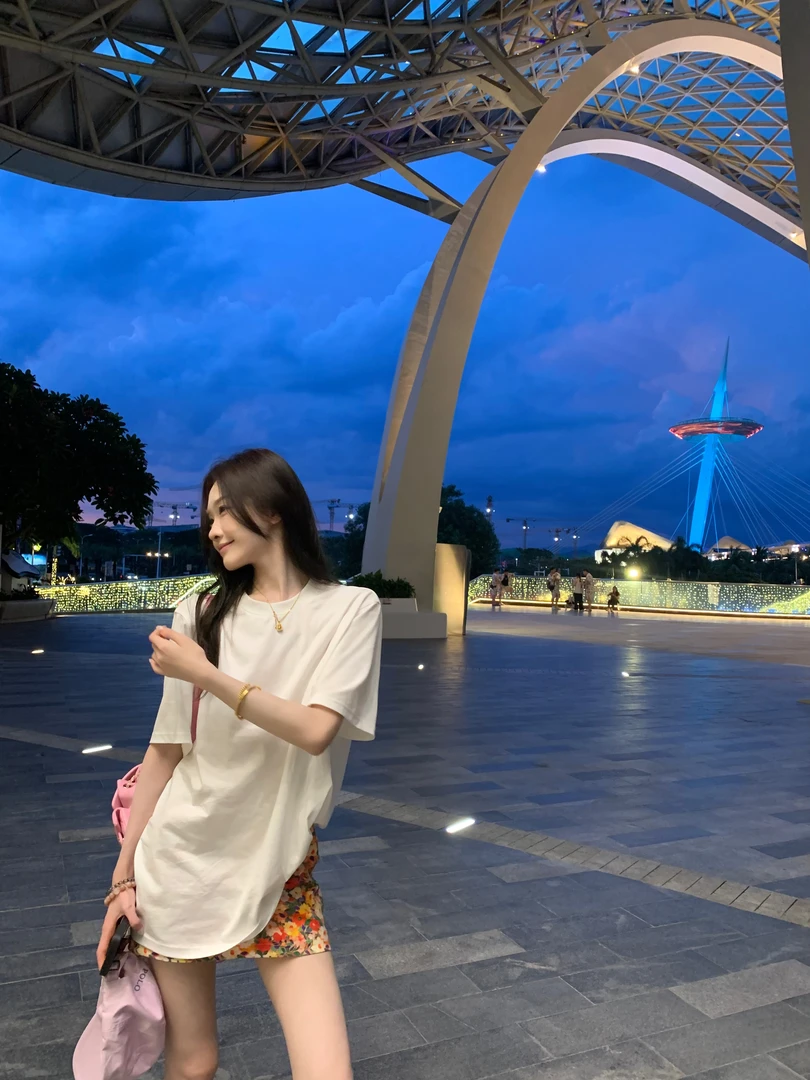 崔星星【高智感】纯色简约圆领短袖显瘦休闲宽松质感上衣女