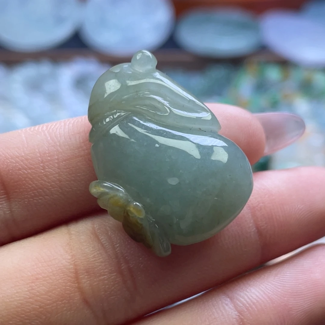 颈饰未镶嵌翡翠翡翠（有纹）