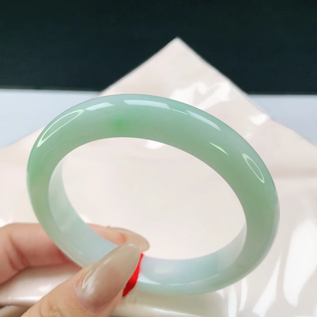 翡翠未镶嵌手镯5757