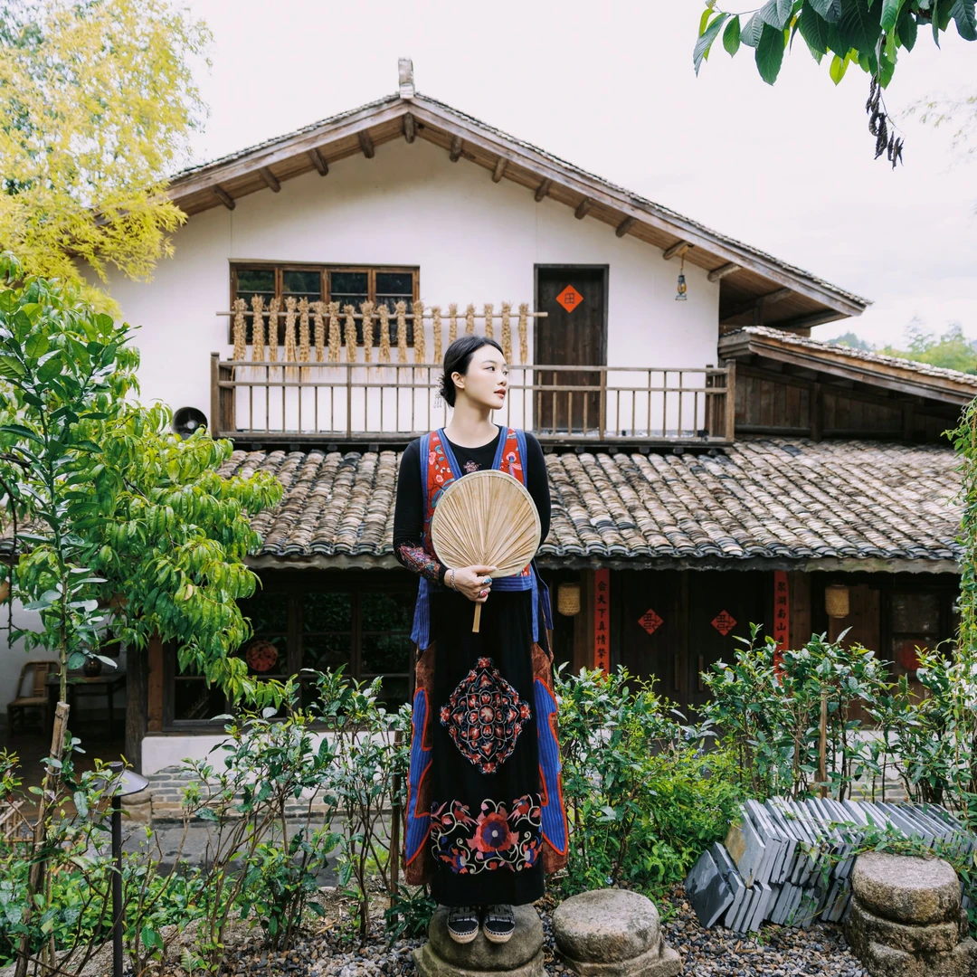 【朱颜】重工刺绣半身裙民族风刺绣半裙复古长款国风大摆绣花显瘦