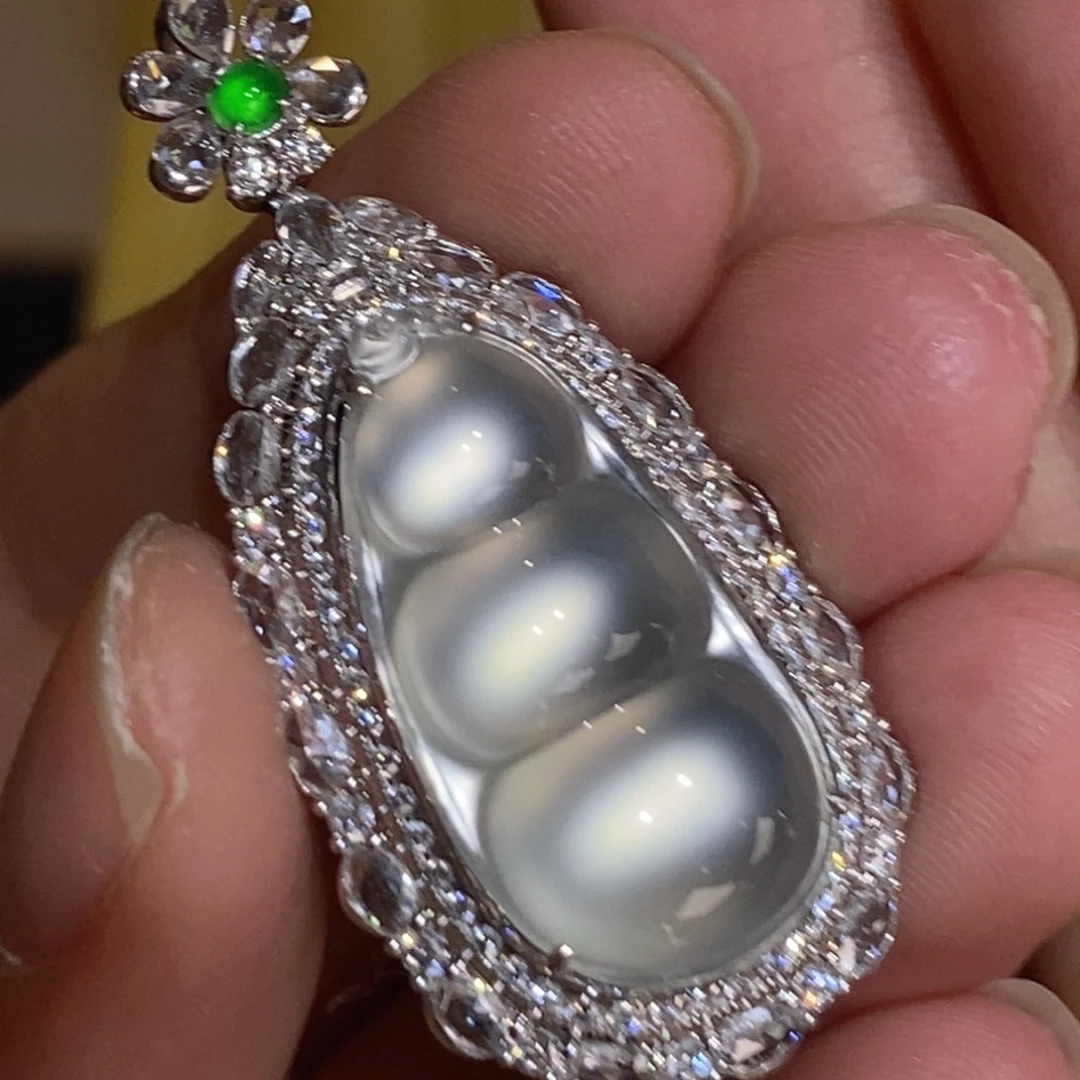 翡翠18K金镶嵌吊坠(不含链)天然缅甸A货翡翠