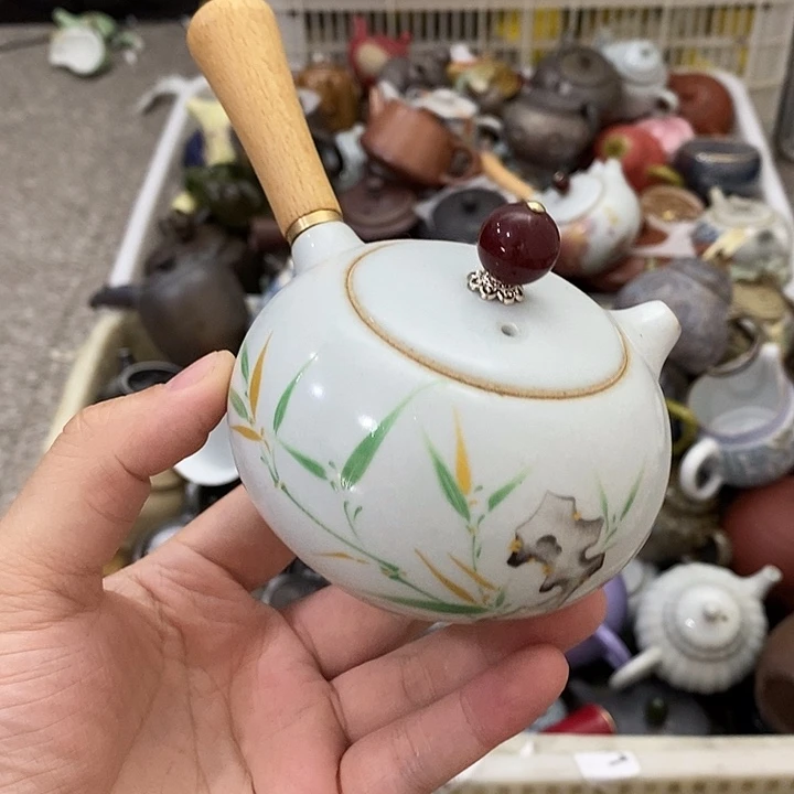 陶瓷艺术品及陶瓷制品