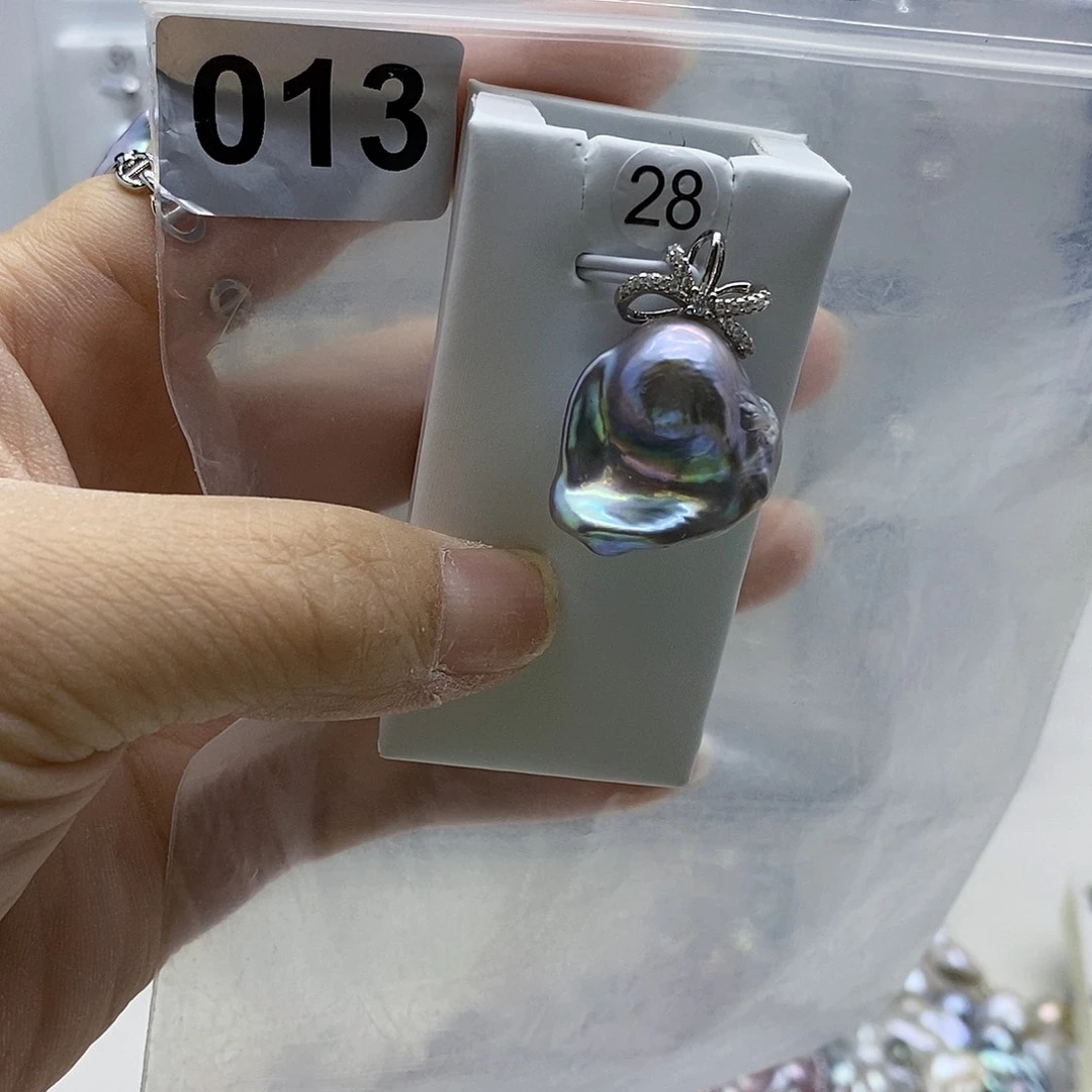 合金耳饰淡水珍珠
