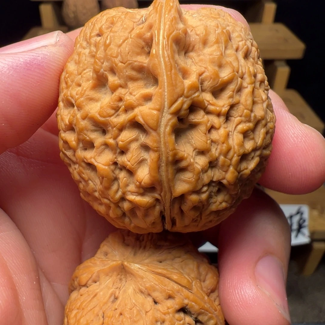 文玩核桃吊坠蚂蚁纹将军膀37mm