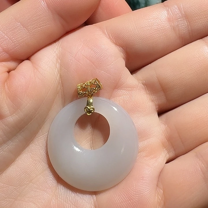 和田玉（糖玉）未镶嵌珠宝奇石