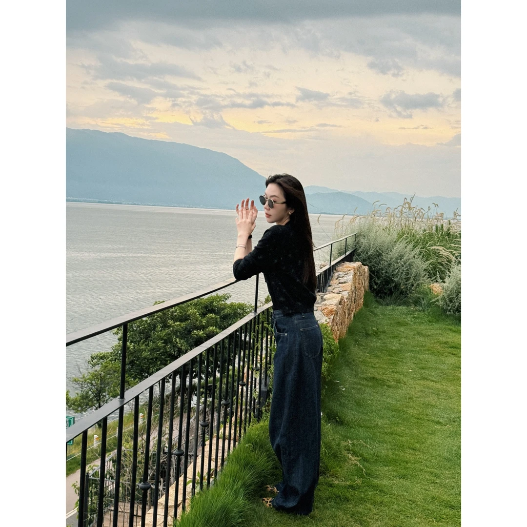 希娜 绵羊毛复古清新小众设计圆领碎花针织开衫