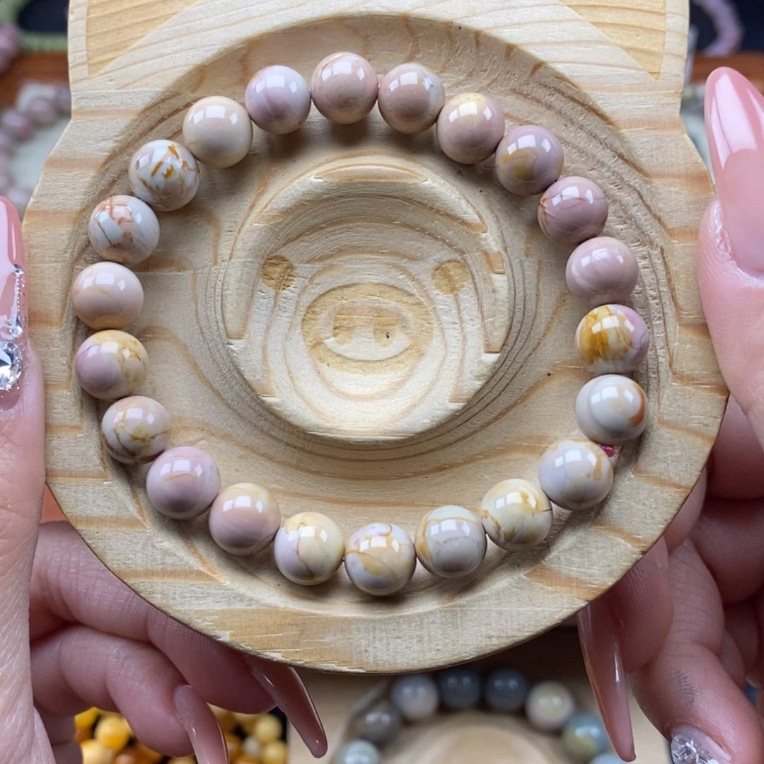 石英质玉手链未镶嵌J****?