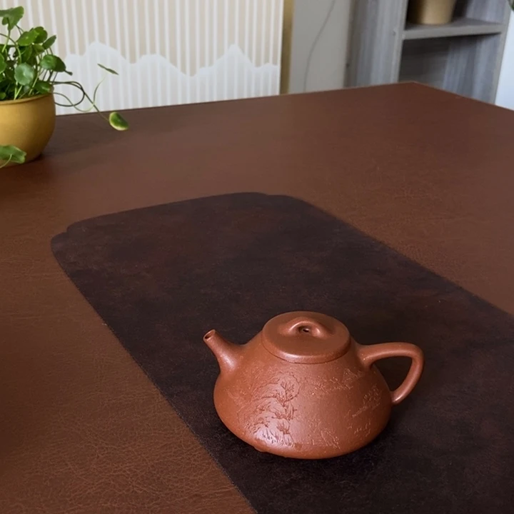 茶壶紫砂子冶红降坡