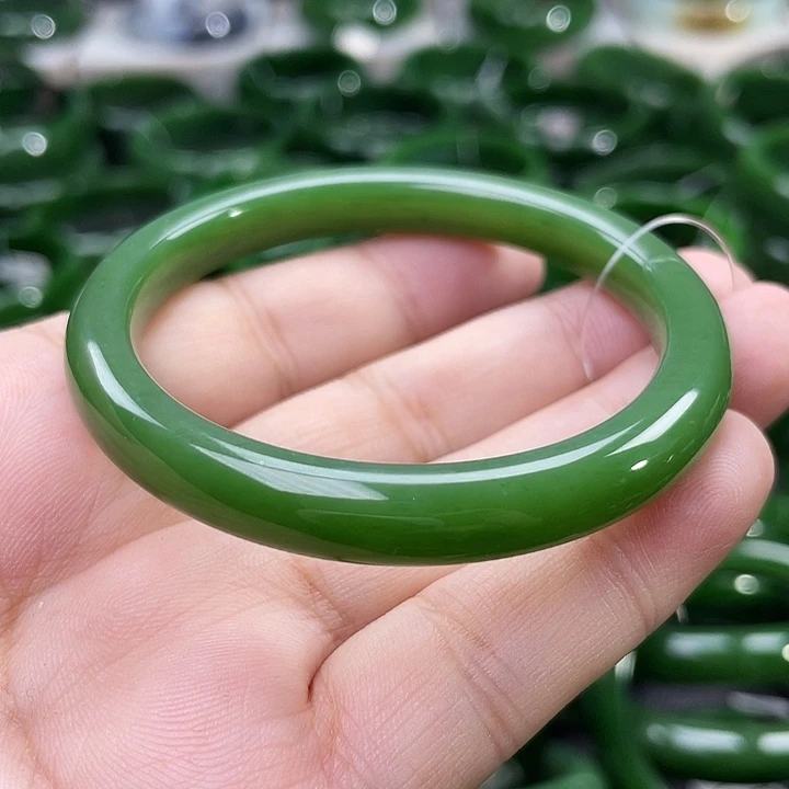 未镶嵌手镯和田玉（碧玉）