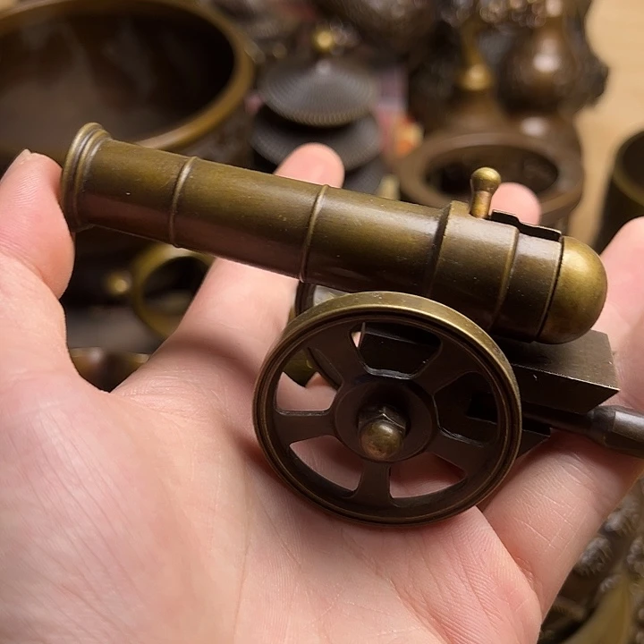 精美铜器，点击下单