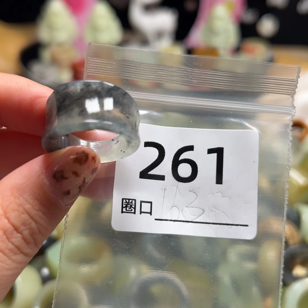 L***i蛇纹石玉未镶嵌戒指