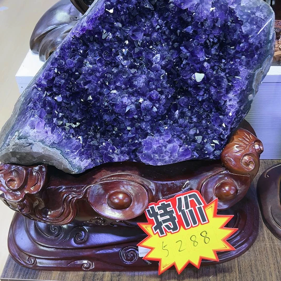 紫晶未镶嵌大型摆件（非配饰）