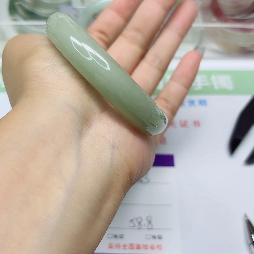 未镶嵌手镯石英质玉53/5859