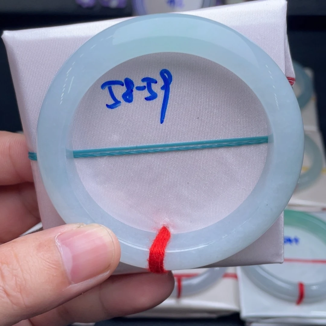 翡翠未镶嵌手镯翡翠手镯56