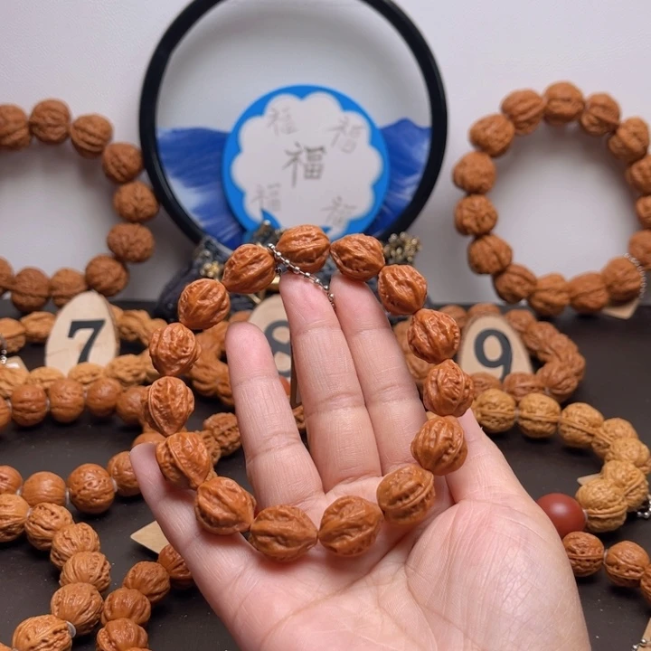 文玩核桃手串上*核桃手串