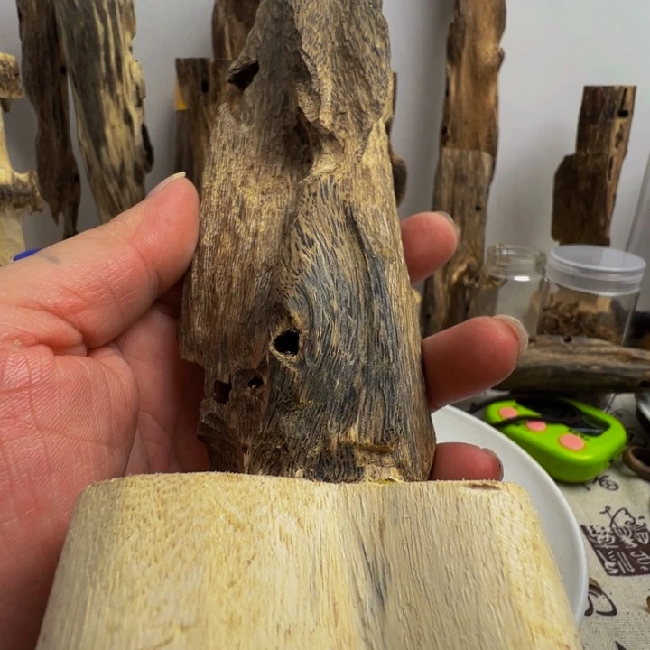 c***棋楠沉香摆件185克