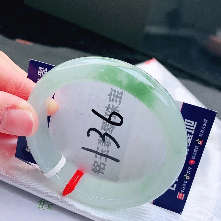 翡翠未镶嵌手镯缅甸天然a货翡翠手镯