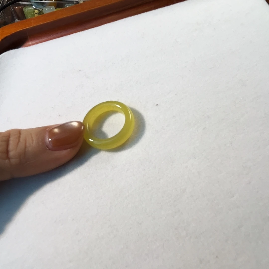蛇纹石玉未镶嵌戒指