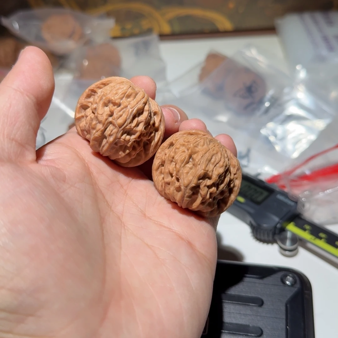 文玩核桃吊坠38蝴蝶磨