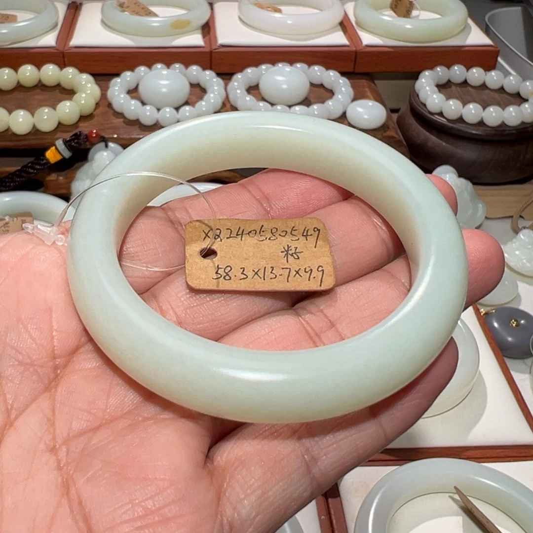 和田玉（青白玉）未镶嵌手镯58.3mm 高青白