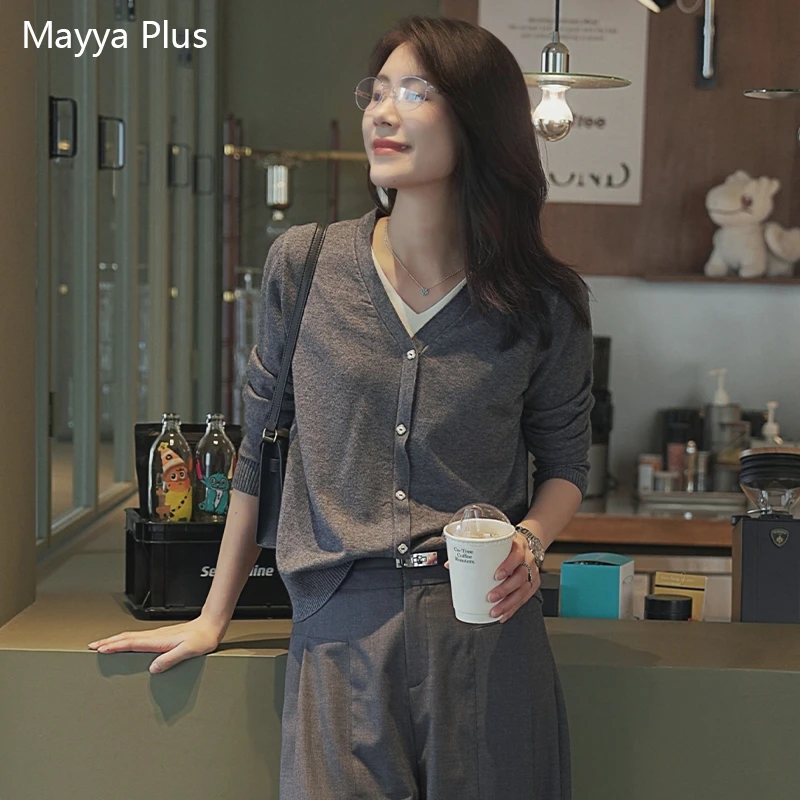 【慢时光】Mayya Plus麦芽秋上新气质显瘦流光风针织上衣32536397