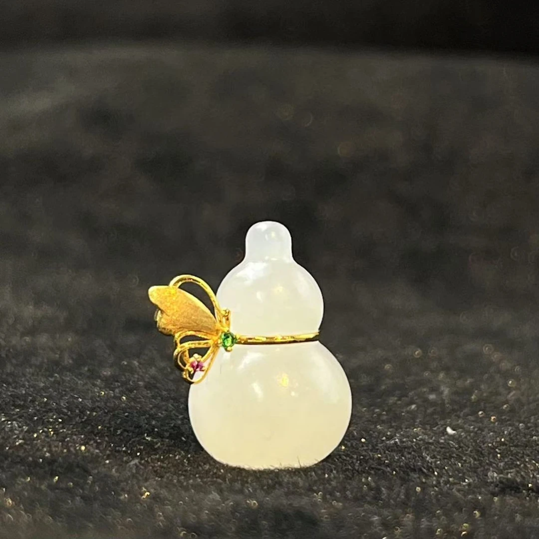 【同庆珍品】 18K金和田玉白玉蝴蝶葫芦吊坠 不含链 Y17 20*12.5*8