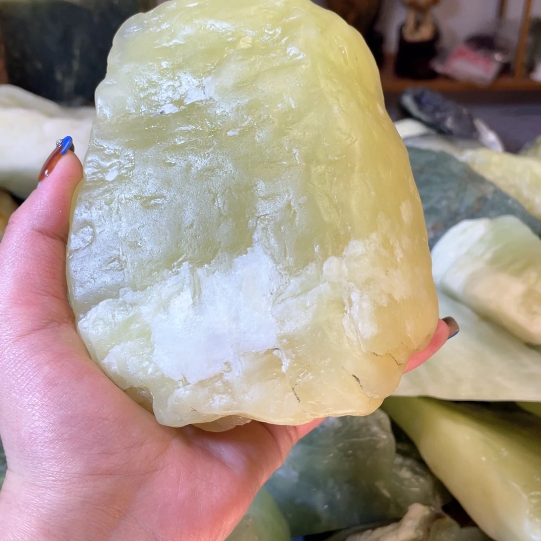 蛇纹石玉未镶嵌中国四大名玉简易