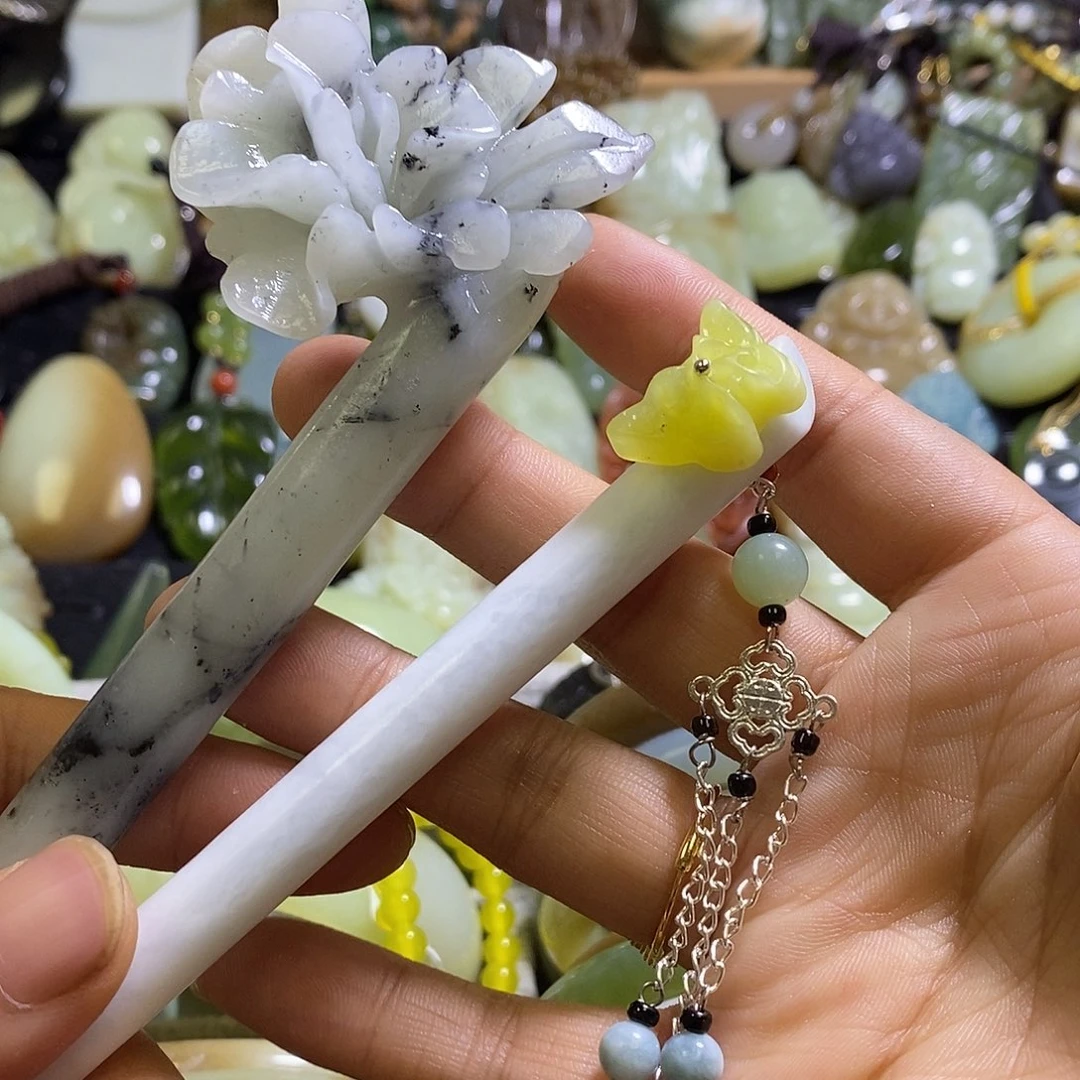 未镶嵌岫玉发簪两个