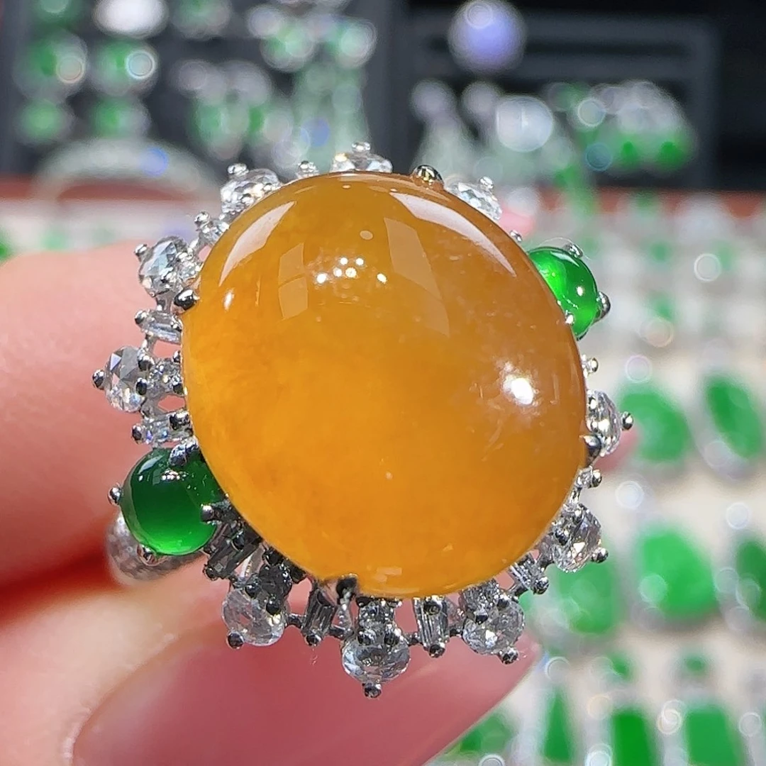 翡翠吊坠(不含链)18K金镶嵌