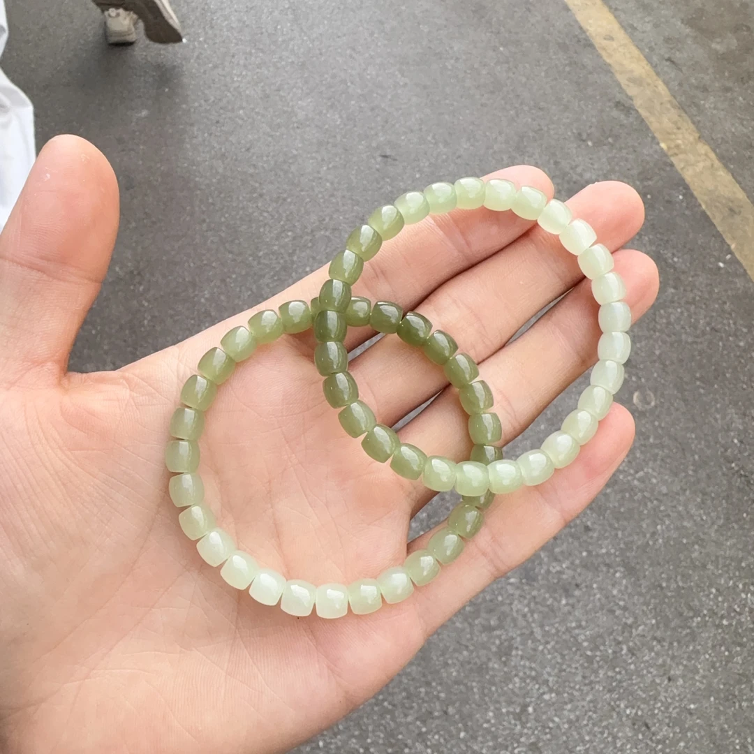 天然和田玉渐变直切手串约6x7mm左右多样性拍一发一jrj