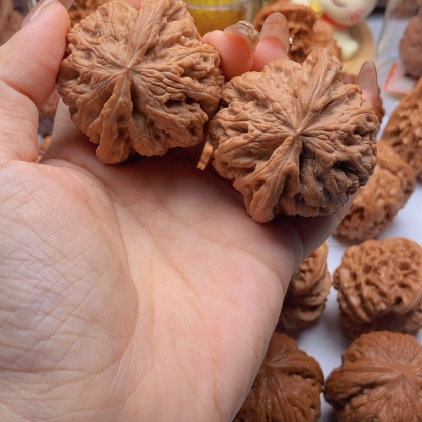 【闪购商品】把件文玩核桃不***名粗筋48