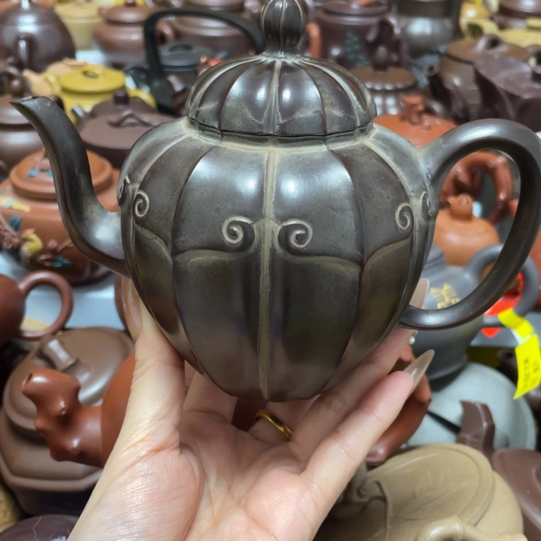 順***民茶壶底槽青紫砂艺术作品