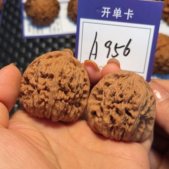 桃核把件40南疆石A956