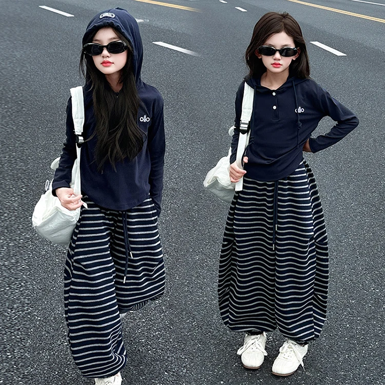 女童套装春秋季2025新款洋气中童运动服女大童秋装时髦卫衣两件套