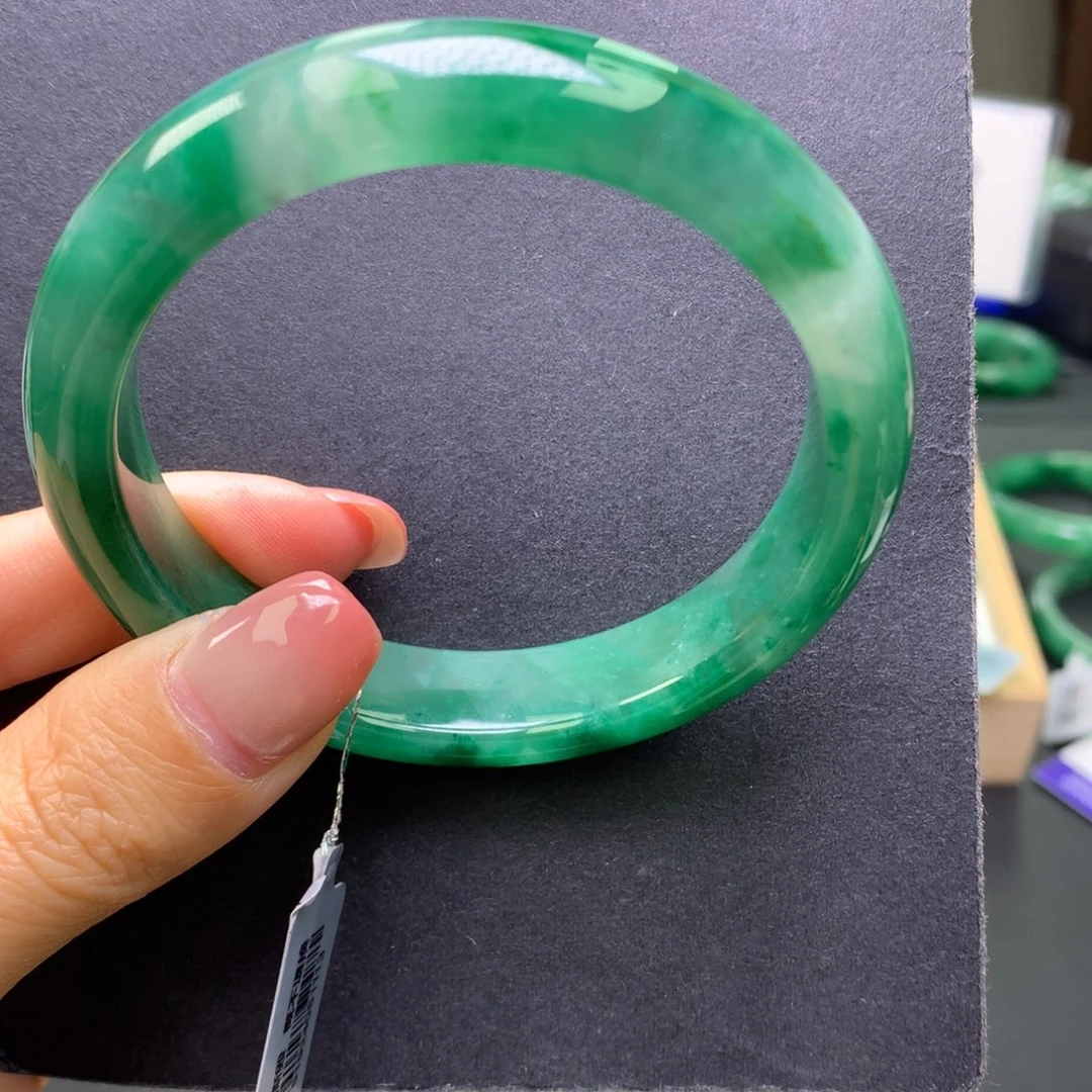 石英质玉（非洲翠）未镶嵌手镯5859老坑绿飘花