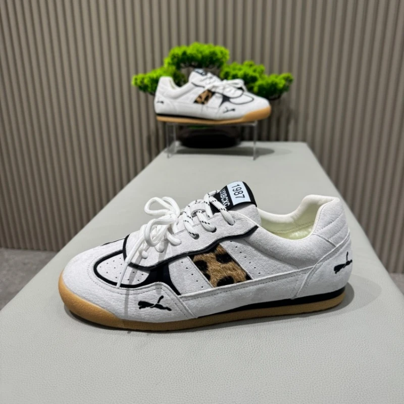 男鞋2025秋冬新款舒适百搭时尚板鞋潮流简约低帮系带运动休闲鞋男